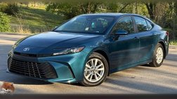 2025 Toyota Camry LE FWD