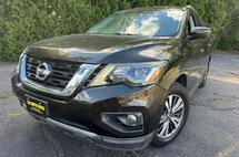 2017 Nissan Pathfinder SV