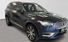 2024 Volvo XC90 Recharge T8 Ultimate Bright Theme 7P