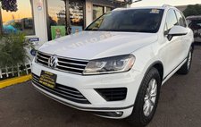 2015 Volkswagen Touareg V6 Sport