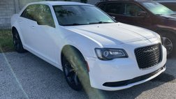 2023 Chrysler 300 Touring