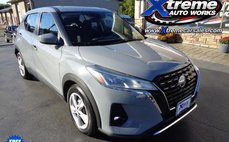 2021 Nissan Kicks S