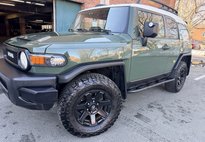 2014 Toyota FJ Cruiser Base
