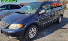2003 Chrysler Town and Country LXi