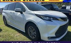 2023 Toyota Sienna XLE 8-Passenger