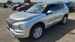2022 Mitsubishi Outlander ES