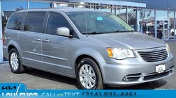 2016 Chrysler Town and Country Touring