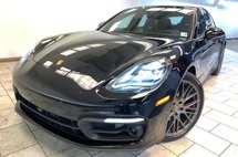 2023 Porsche Panamera 4