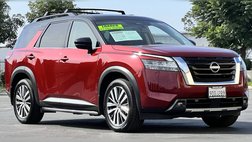 2022 Nissan Pathfinder Platinum