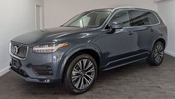 2022 Volvo XC90 T6 Momentum 7-Passenger