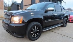 2013 Chevrolet Avalanche LTZ Black Diamond