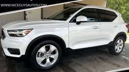 2022 Volvo XC40 T4 Momentum
