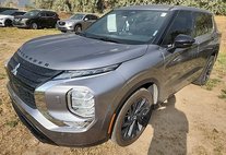 2022 Mitsubishi Outlander Black Edition