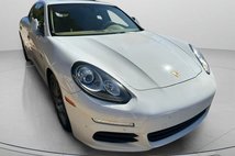 2015 Porsche Panamera 4