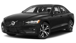 2024 Volvo S60 B5 Core Dark Theme
