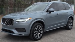 2022 Volvo XC90 T5 Momentum