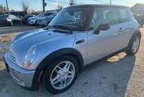 2006 MINI Cooper Base
