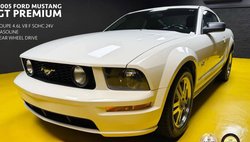 2005 Ford Mustang GT Deluxe