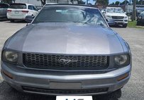 2007 Ford Mustang V6 Deluxe
