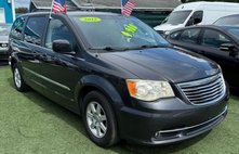2012 Chrysler Town and Country Touring