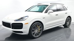 2022 Porsche Cayenne Turbo S E-Hybrid