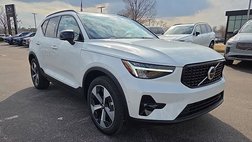 2026 Volvo XC40 B5 Plus