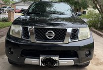 2011 Nissan Pathfinder Silver Edition