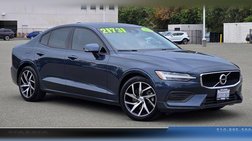 2020 Volvo S60 T5 Momentum