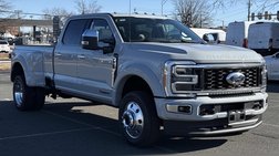2026 Ford F-450 Super Duty Platinum