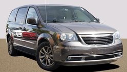 2015 Chrysler Town and Country S
