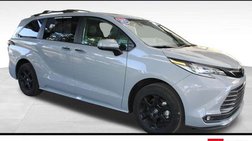 2025 Toyota Sienna Woodland Edition