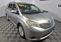 2013 Toyota Sienna XLE