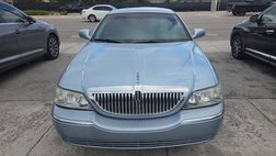 2011 Lincoln Town Car Signature Limited