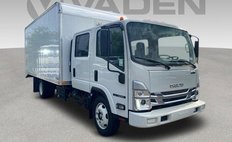 2024 Isuzu 176 WB