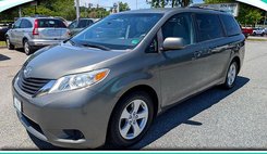 2011 Toyota Sienna LE