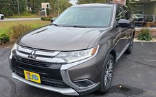 2017 Mitsubishi Outlander ES