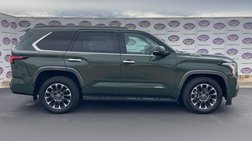 2023 Toyota Sequoia SR5