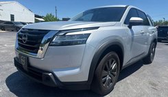2022 Nissan Pathfinder S