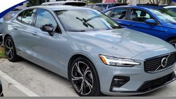 2024 Volvo S60 B5 Core Dark Theme