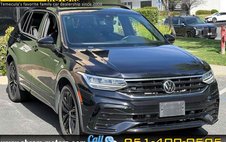 2022 Volkswagen Tiguan SE R-Line Black