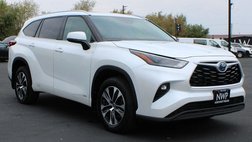 2022 Toyota Highlander Hybrid XLE