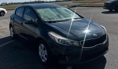 2017 Kia Forte5 LX