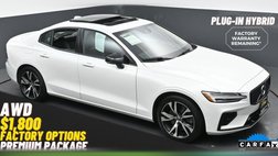 2022 Volvo S60 Recharge T8 R-Design Expression