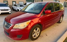 2009 Volkswagen Routan SE
