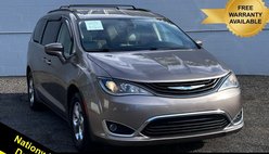 2017 Chrysler Pacifica Hybrid Premium