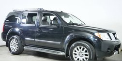 2012 Nissan Pathfinder LE