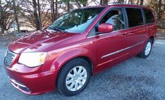 2014 Chrysler Town and Country Touring