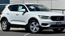 2022 Volvo XC40 T5 Momentum