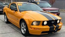 2007 Ford Mustang GT Deluxe
