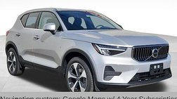 2025 Volvo XC40 B5 Core Bright Theme